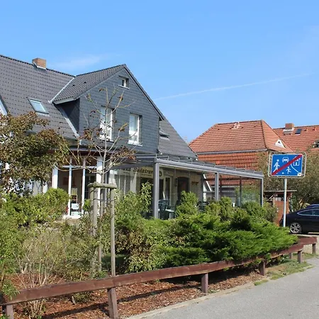 Отель Suedstrand Amrum 3*